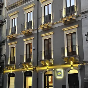 Etnea 454 Luxury Pensión